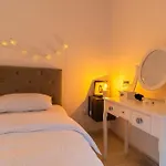 Arte - 2 Bedroom Apartment Near Coresi Mall With Free Parking