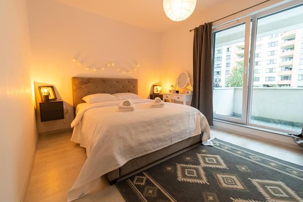 Arte - 2 Bedroom Near Coresi Mall With Free Parking * Brașov